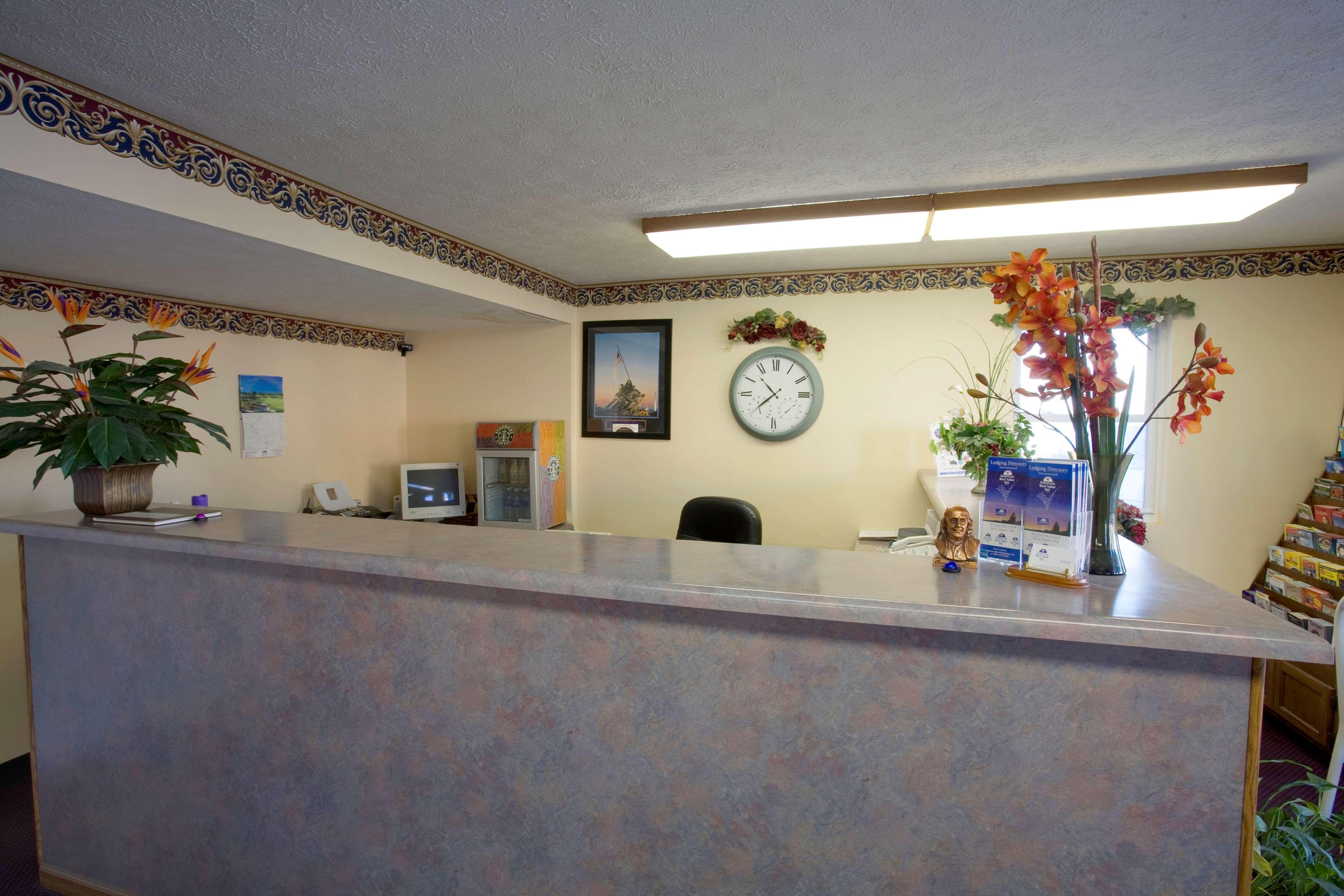 America's Best Value Inn Litchfield Interior foto